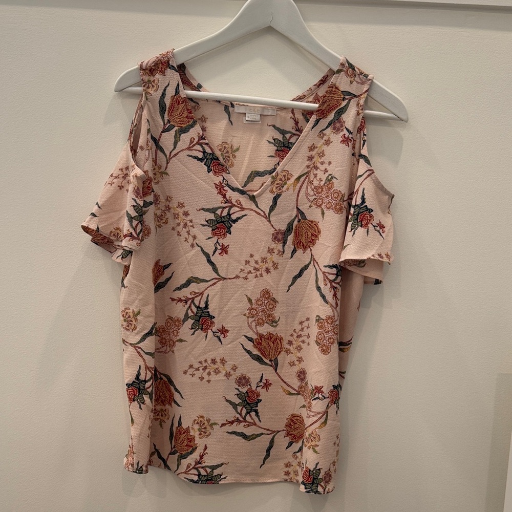 Floral V-Neck Cold Shoulder Blouse